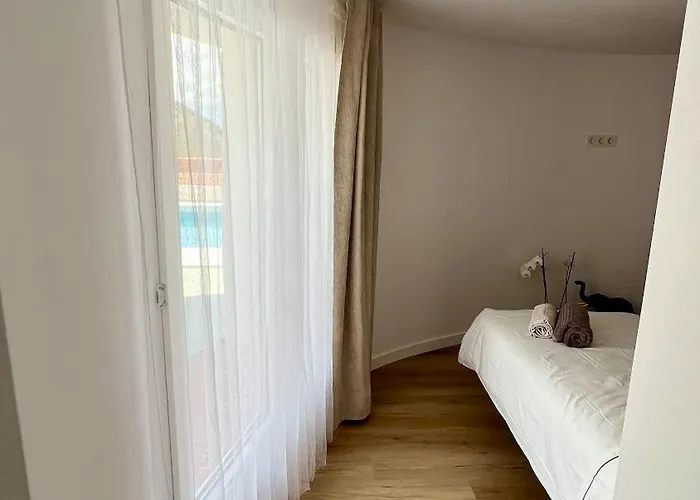 Vistas Maryvilla Vistas A La Piscina Apartament Calpe